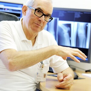 Dr. Wilfried Herrmann, Leitender Arzt Radiologische Diagnostik/MRT Agaplesion Markus Krankenhaus​