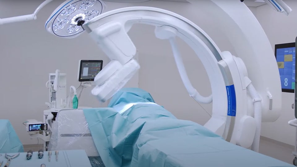 Flexibilität für Ihren Hybrid-OP – Philips Azurion mit FlexArm