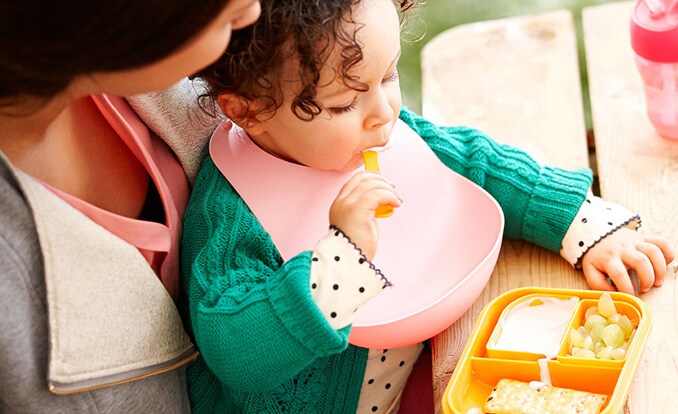 Nahrung für Kleinkinder – eine ausgewogene Ernährung