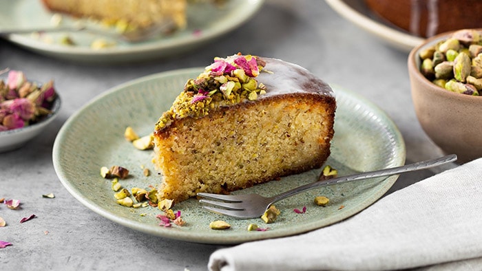 Grießkuchen mit Pistazien