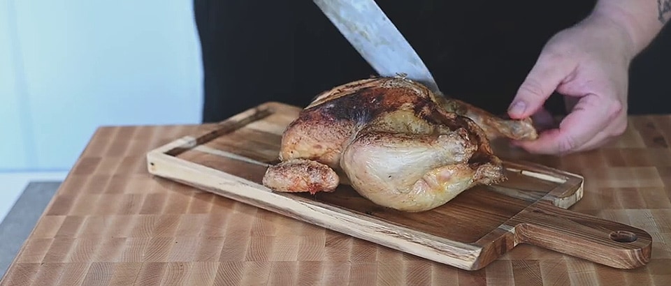 Ganzes Hühnchen mit Tomatenbutter aus dem Philips Airfryer