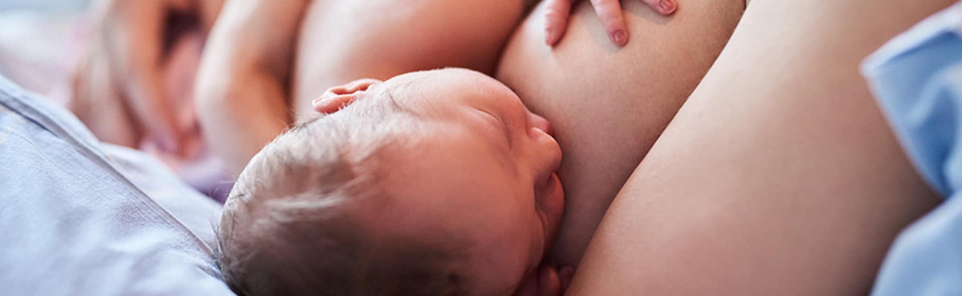 Übung für Mutter und Gestilltes Kleinkind oder Baby