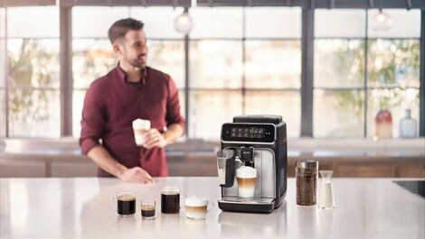 Kaffeevielfalt, so einfach wie nie zuvor: Die Philips Serien 3200 und 2200 mit LatteGo Milchsystem