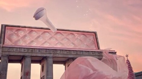 Philips Lumea IPL setzt mit einer kreativen Kampagne erstmals auf visuelle Magie an ikonischen Plätzen Deutschlands